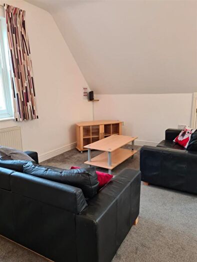 4 Bedroom Flat To Rent In Flat, Mill Road, Cambridge, CB1