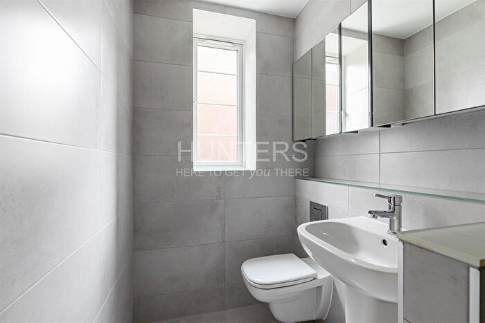 1 Bedroom Flat To Rent In Crouch End Hill, London, N8