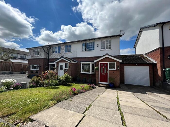 3 Bedroom Semi Detached House For Sale In Haycock Close, Stalybridge, SK15