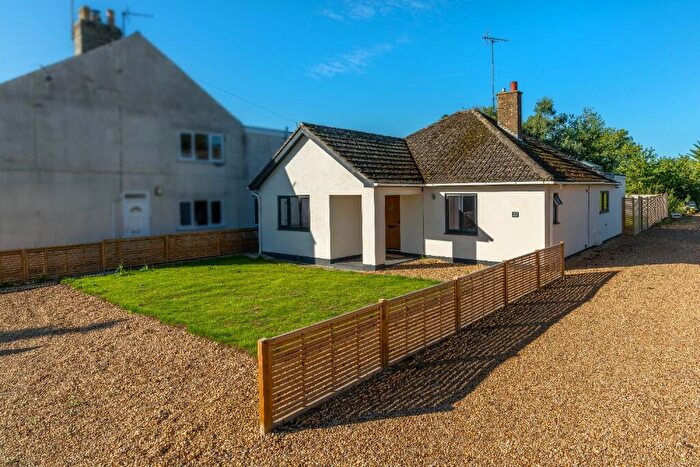 3 Bedroom Detached Bungalow For Sale In King Street, West Deeping, PE6
