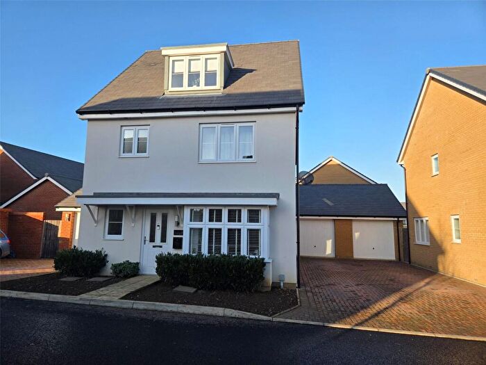 4 Bedroom Detached House For Sale In Jay Crescent, Wymondham, Norfolk, NR18