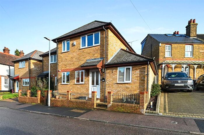 3 Bedroom Detached House For Sale In Old Road, Old Harlow, Essex, CM17