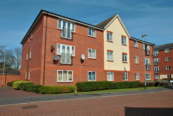 2 Bedroom Flat To Rent In Staveley Way, Gamston, NG2