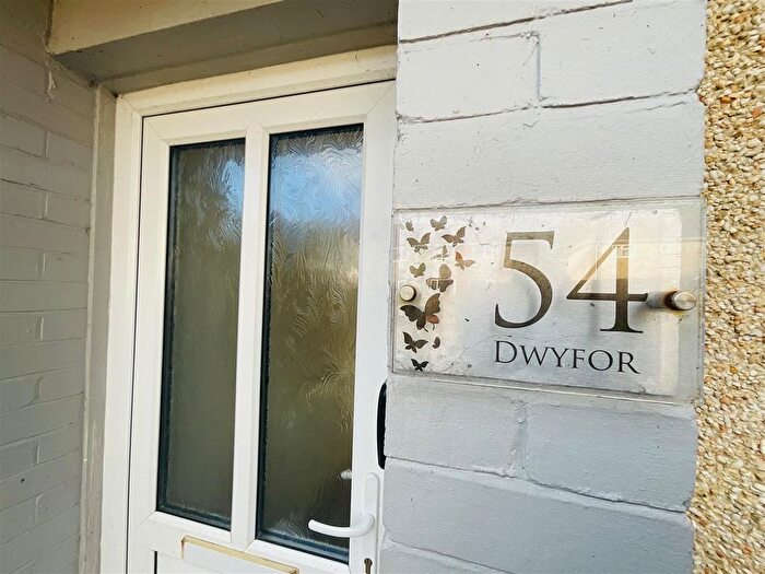3 Bedroom End Of Terrace House For Sale In Dwyfor, Llanelli, SA15