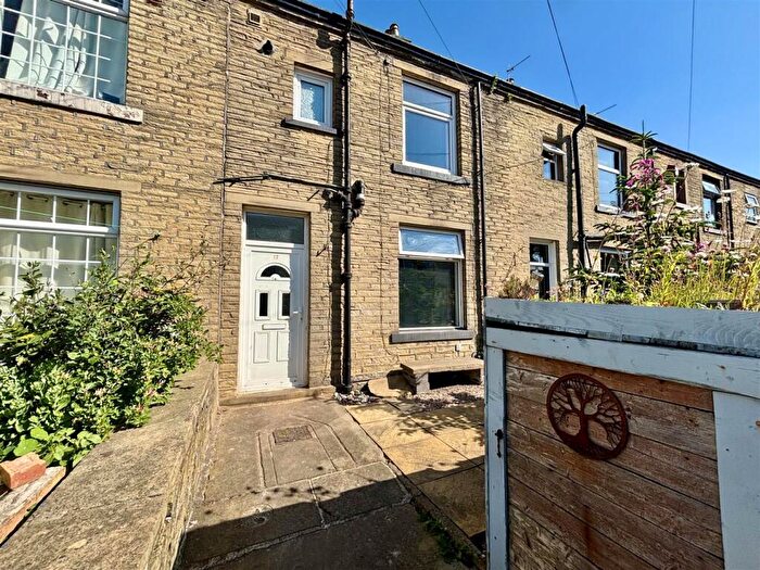 2 Bedroom Terraced House For Sale In Victoria Street, Queensbury, Bradford, BD13