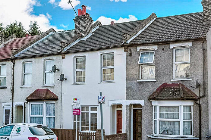 2 Bedroom Terraced House For Sale In Bensham Lane, Thornton Heath, CR7