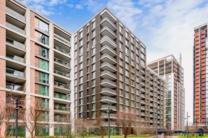 2 Bedroom Flat To Rent In Prince Of Wales Drive, London, SW11