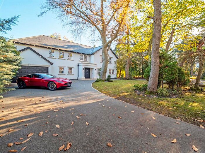 5 Bedroom Detached House For Sale In Forest Ridge, Keston Park, BR2