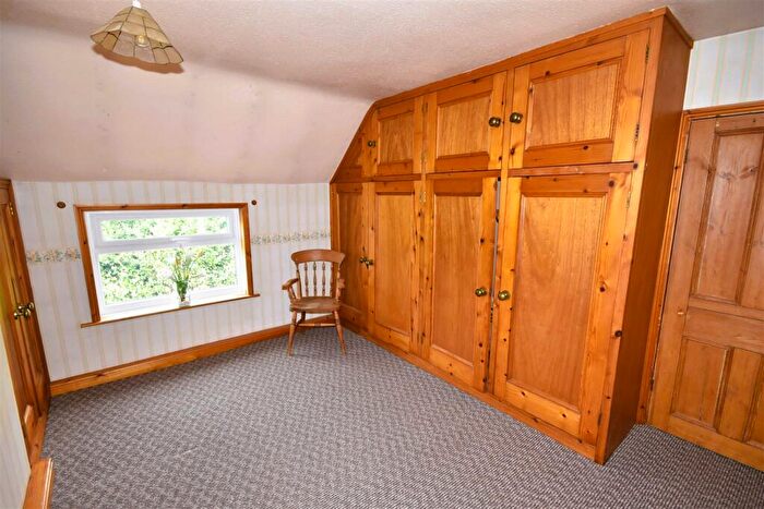 2 Bedroom Semi-Detached House For Sale In Low Street, Collingham, Newark, NG23