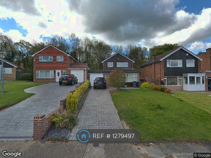 3 Bedroom Detached House To Rent In Warren Gardens, Orpington BR6