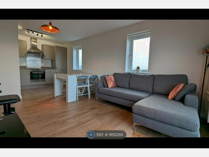 2 Bedroom Flat To Rent In Little Brights Road, Belvedere, DA17