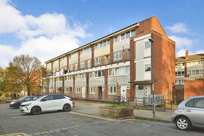 2 Bedroom Maisonette To Rent In Ann Street Plumstead, SE18