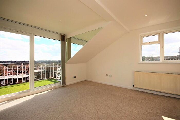 1 Bedroom Apartment To Rent In Muswell Hill, N10