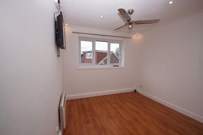 1 Bedroom Maisonette To Rent In Fotheringay Gardens, SL1