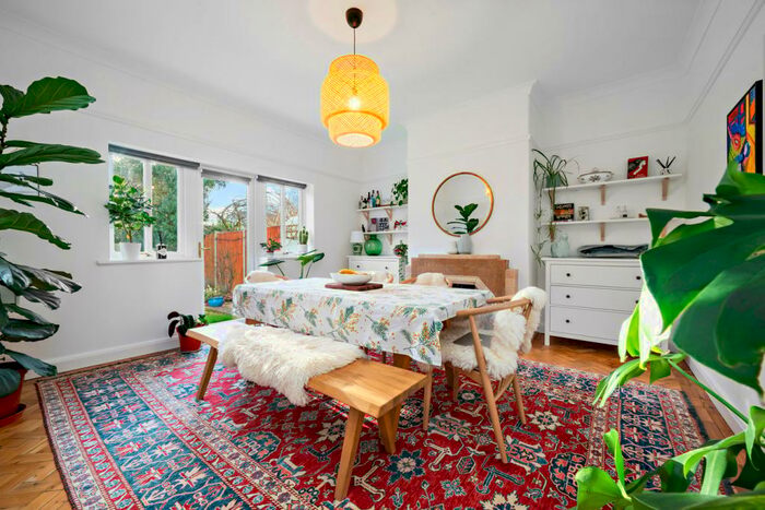 2 Bedroom Maisonette To Rent In Bishops Road, Whitchurch, Cardiff, CF14