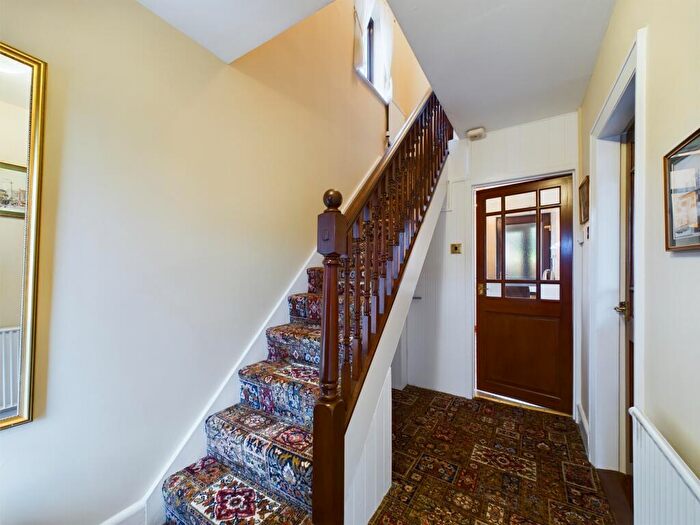 3 Bedroom Semi-Detached House For Sale In West Bank Road, Allestree, DE22