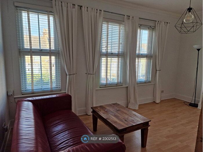 1 Bedroom Flat To Rent In Sundorne Road, London, SE7