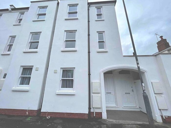 4 Bedroom Town House To Rent In Rai Court, Beauchamp Road, Leamington Spa, CV32