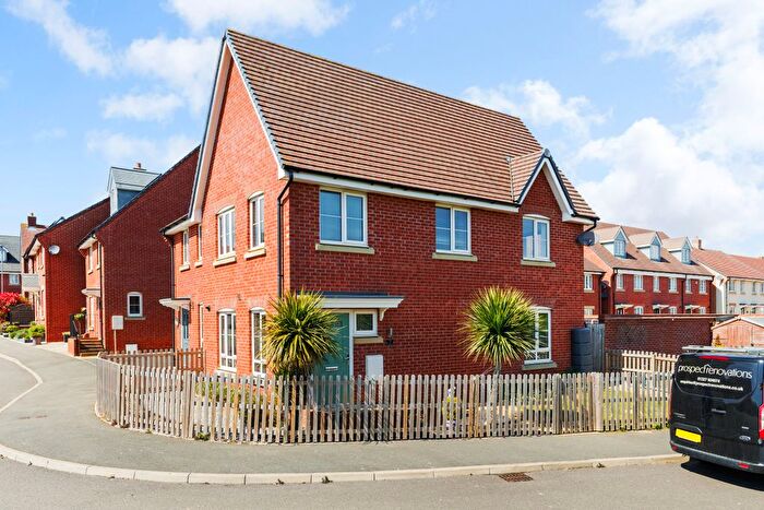 3 Bedroom Semi-Detached House For Sale In Spinner Way, Woodford Halse, NN11