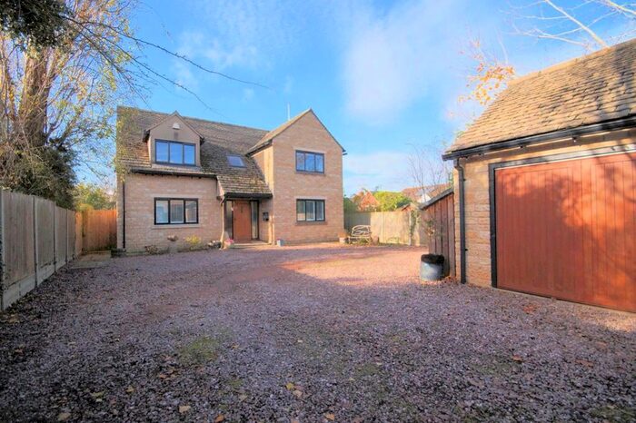 4 Bedroom Property To Rent In New Road, Woodmancote, Cheltenham, GL52