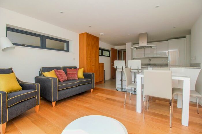 2 Bedroom Apartment To Rent In Woodstock Road, Oxford, OX2