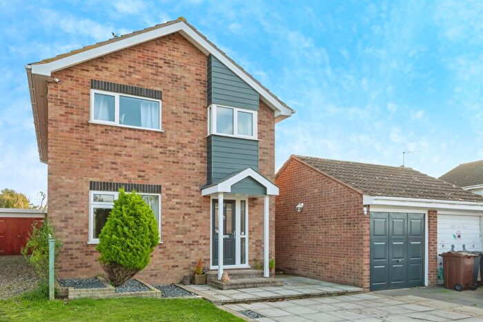 4 Bedroom Detached House For Sale In Barleycroft, Hemsby, Great Yarmouth, NR29