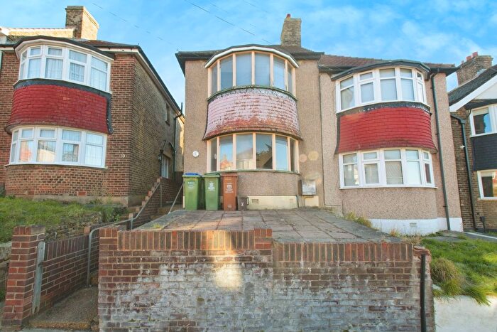 2 Bedroom Semi Detached House For Sale In Exmouth Road, Welling, DA16