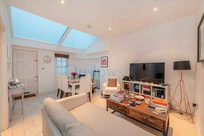 1 Bedroom Mews To Rent In Fulham Road, London, SW10