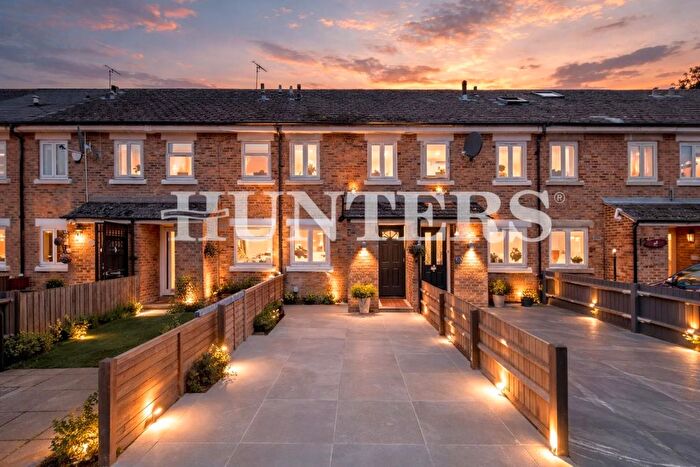 4 Bedroom Property For Sale In Spondon Road, London, N15