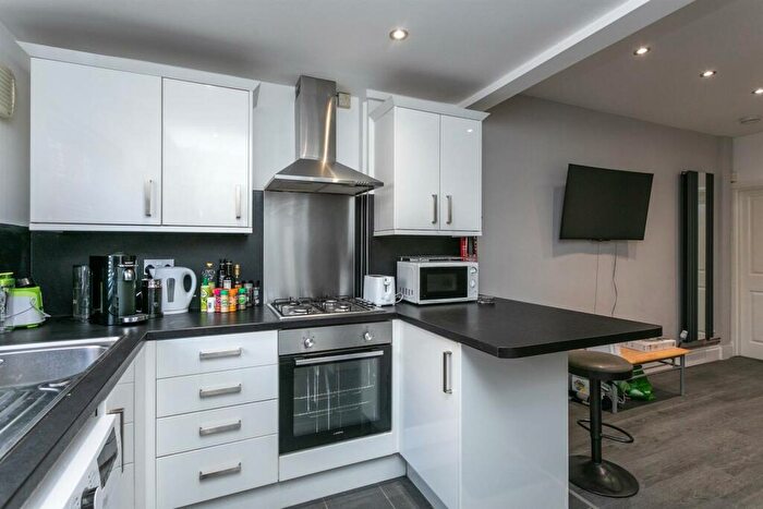 4 Bedroom Terraced House To Rent In £ Pppw, Banff Road, Rusholme, M14