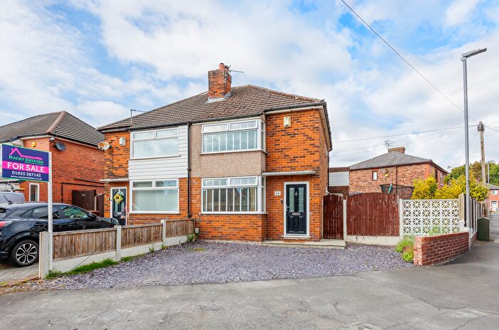 3 Bedroom Semi-detached House For Sale In Penny Lane, Haydock, St. Helens, Merseyside, WA11