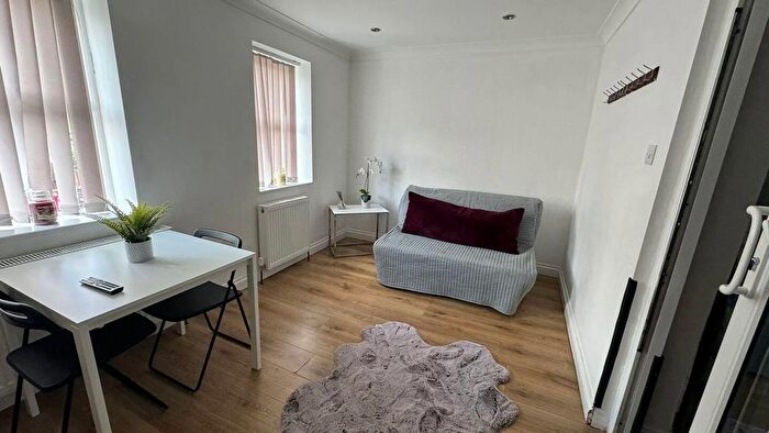 1 Bedroom Flat To Rent In Waddon New Road, Croydon, CR0