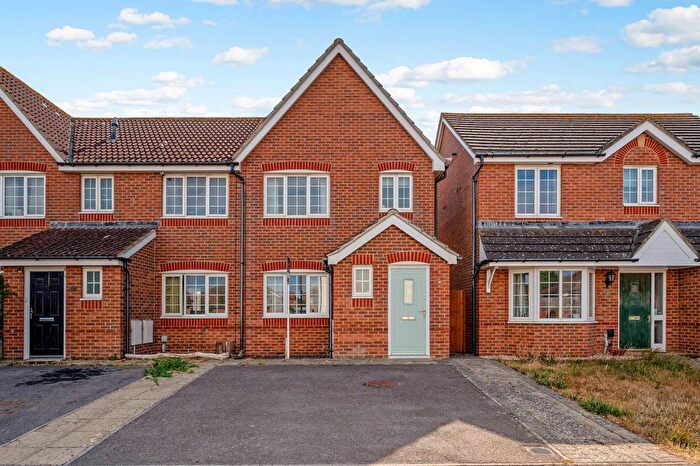 3 Bedroom End Of Terrace House For Sale In Tide Way, Bracklesham Bay, Chichester, PO20