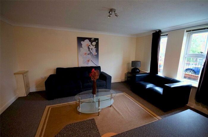 2 Bedroom Apartment To Rent In Whimberry Way, Withington, Manchester, M20