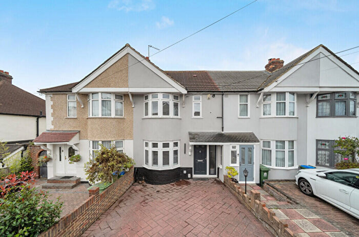 3 Bedroom Terraced House For Sale In Yorkland Avenue, Welling, DA16