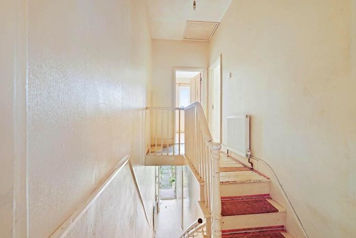 3 Bedroom Terraced House For Sale In South Birkbeck Road, London, E11