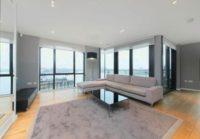 2 Bedroom Flat To Rent In Lots Road, London, SW10