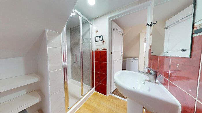 1 Bedroom Property To Rent In Dollis Hill Lane, Neasden, London, NW2