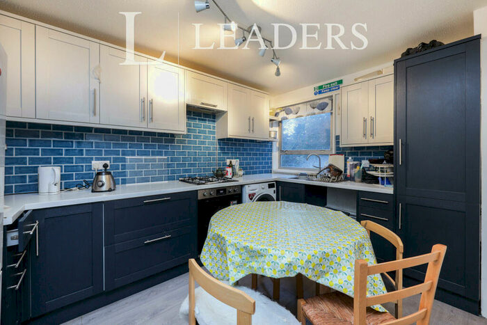 1 Bedroom Apartment To Rent In Telford Court, AL1