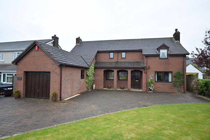 4 Bedroom Detached House To Rent In Elm Drive, Bude, EX23