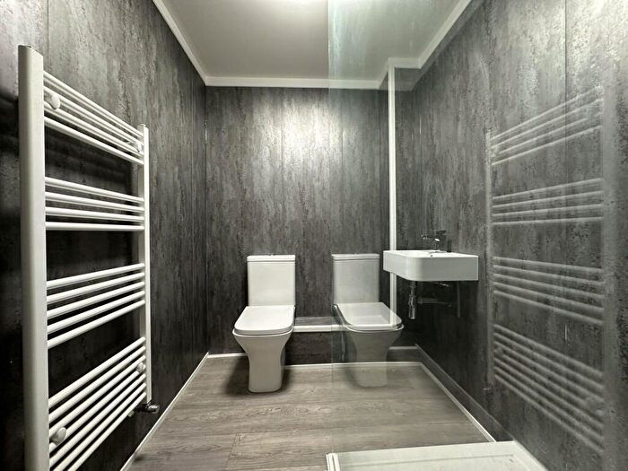 2 Bedroom Flat To Rent In Ruskin Avenue, Manchester, M14