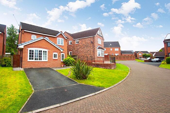 4 Bedroom Detached House To Rent In Fazackerley Close, Blackburn, BB2