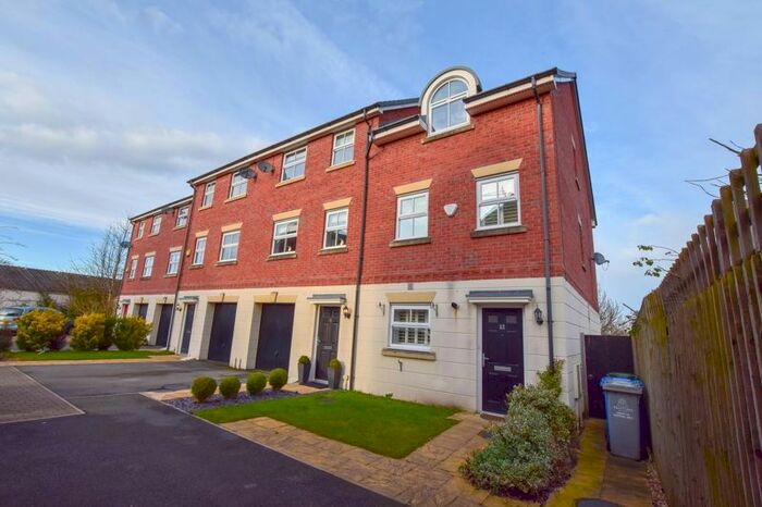 3 Bedroom Semi-Detached House To Rent In The Chequers, Hale, Altrincham, WA15