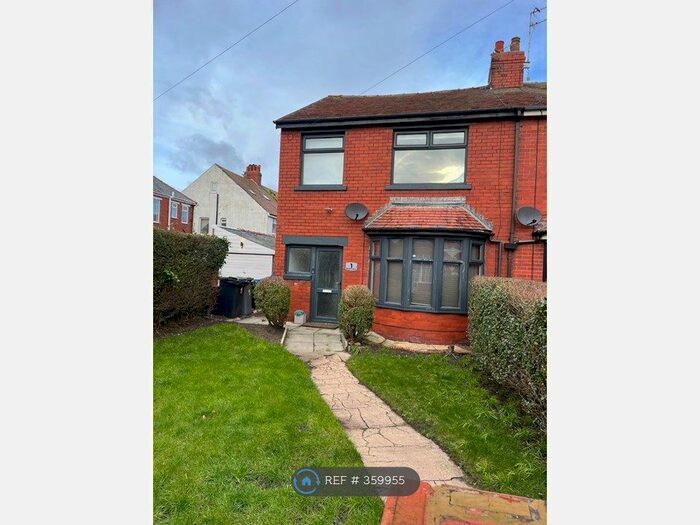 3 Bedroom Semi-Detached House To Rent In Rosemary Avenue, Blackpool, FY4