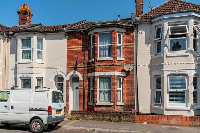 4 Bedroom Terraced House To Rent In Livingstone Road, Southampton, Hampshire, SO14