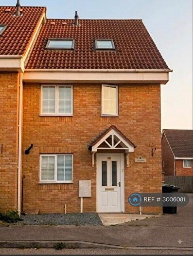 3 Bedroom End Of Terrace House To Rent In Leeds Close, Corby, NN18