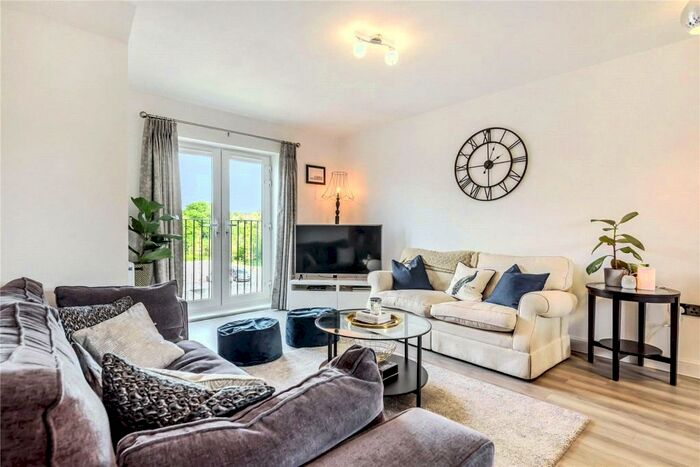 2 Bedroom Apartment To Rent In William Heelas Way, Wokingham, Berkshire, RG40