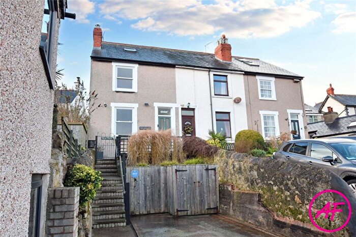 3 Bedroom End Of Terrace House For Sale In Pen Y Parc Terrace, Penrhynside, Llandudno, Conwy, LL30