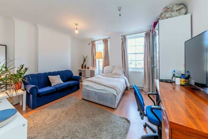 3 Bedroom Flat To Rent In Chapel Market, Angel, N1