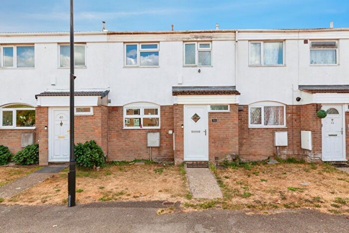 3 Bedroom Terraced House For Sale In Pevensey Road, Slough, SL2